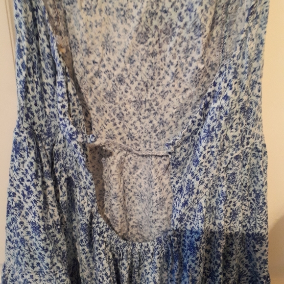 Dress - Picture 5 of 5